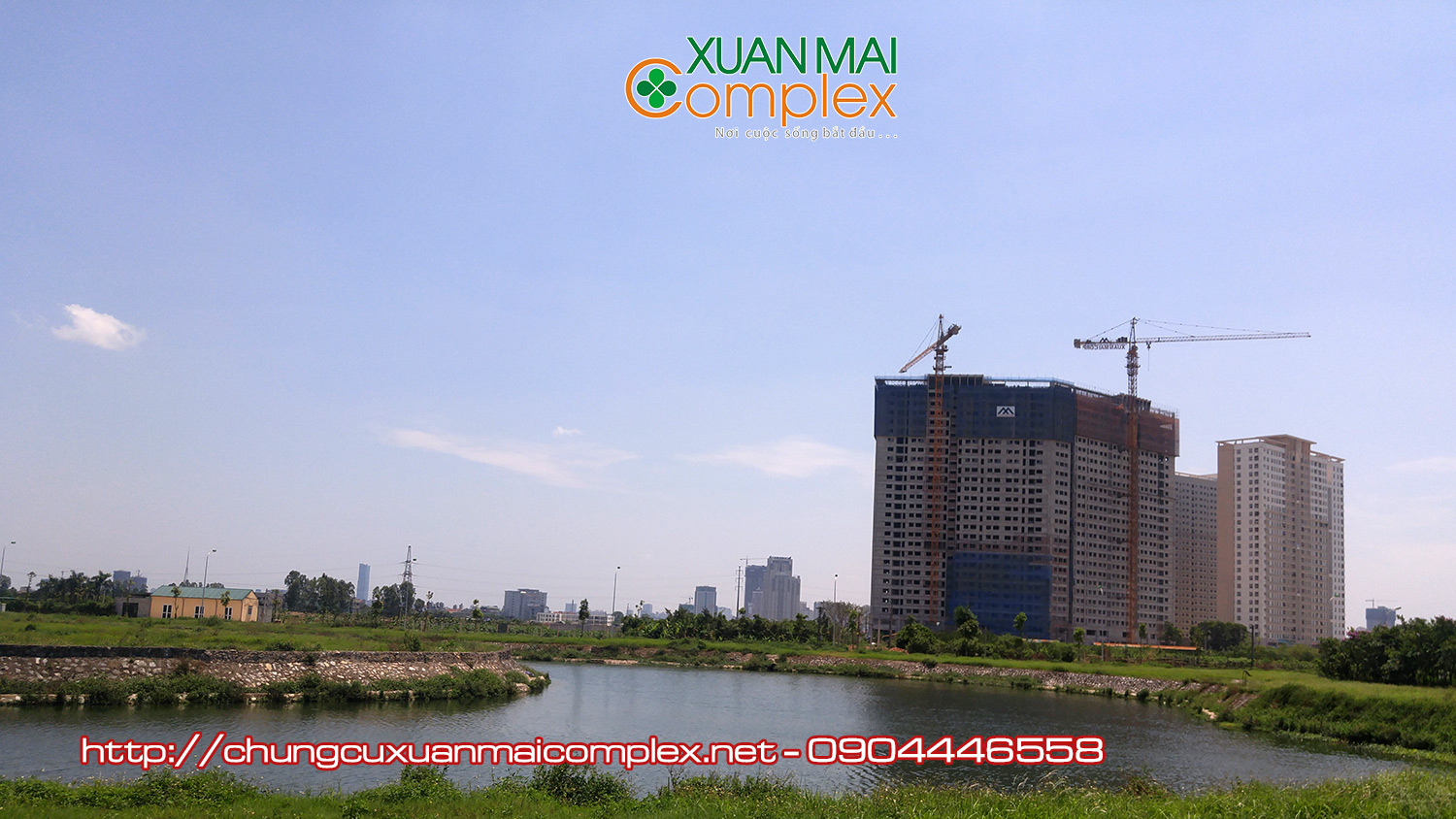 Tiến độ chung cư Xuân Mai Complex nhìn từ hồ điều hòa khu Đô Nghĩa
