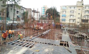 Công tác lắp dựng cốp pha dầm sàn tầng 1 zone 1