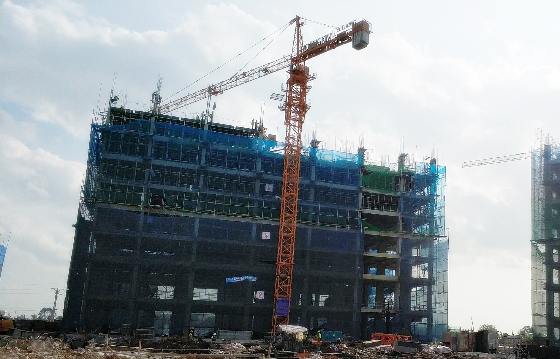 Thi công tầng 3 tòa CT2
